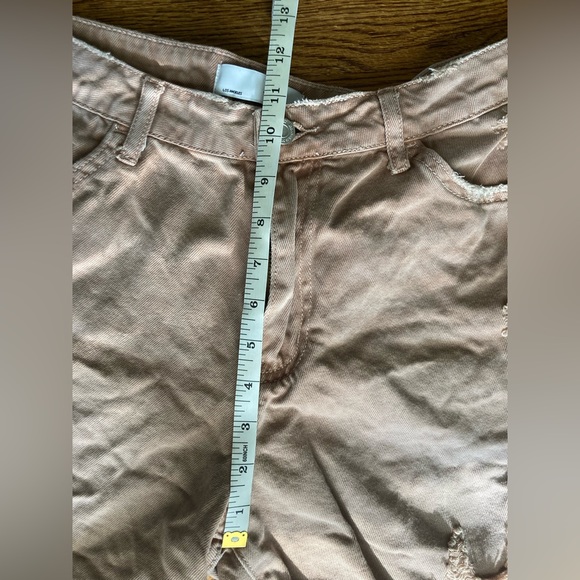 Vervet Brown Distressed Shorts - Picture 7 of 7